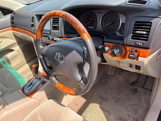 TOYOTA MARK II