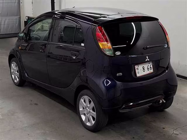 MITSUBISHI I