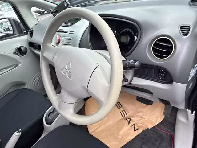 MITSUBISHI I