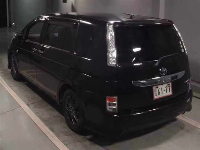 TOYOTA ISIS