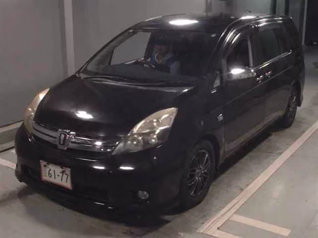 TOYOTA ISIS