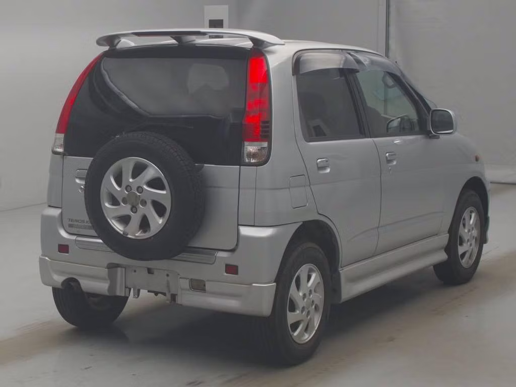 DAIHATSU TERIOS KID