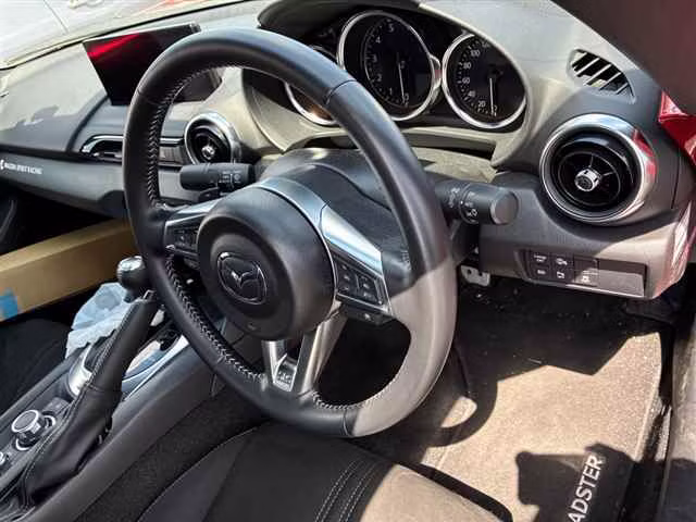 MAZDA ROADSTER