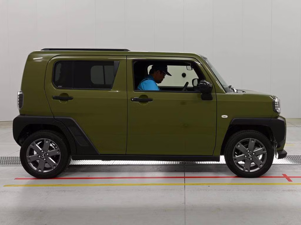 DAIHATSU TAFT