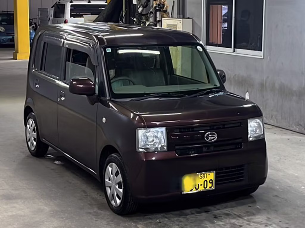 DAIHATSU MOVE CONTE