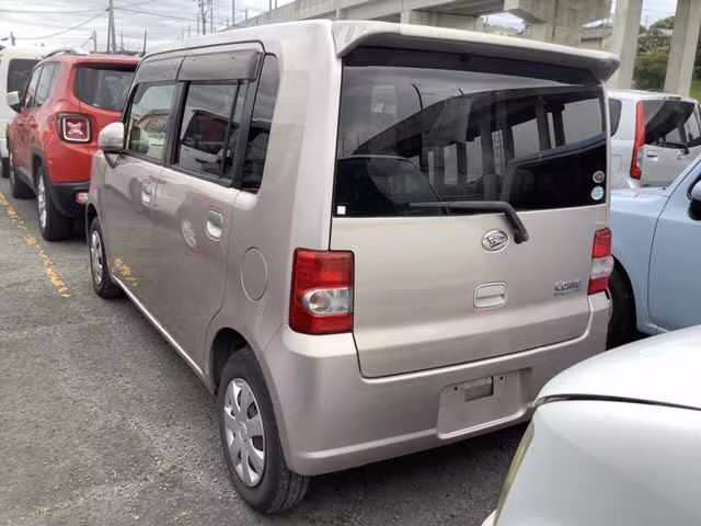 DAIHATSU MOVE CONTE