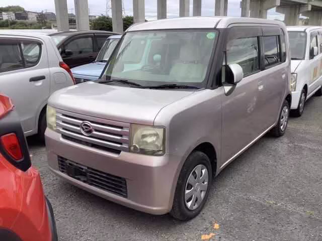 DAIHATSU MOVE CONTE