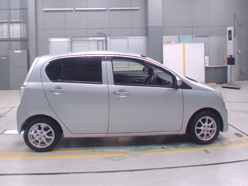 TOYOTA PIXIS EPOCH