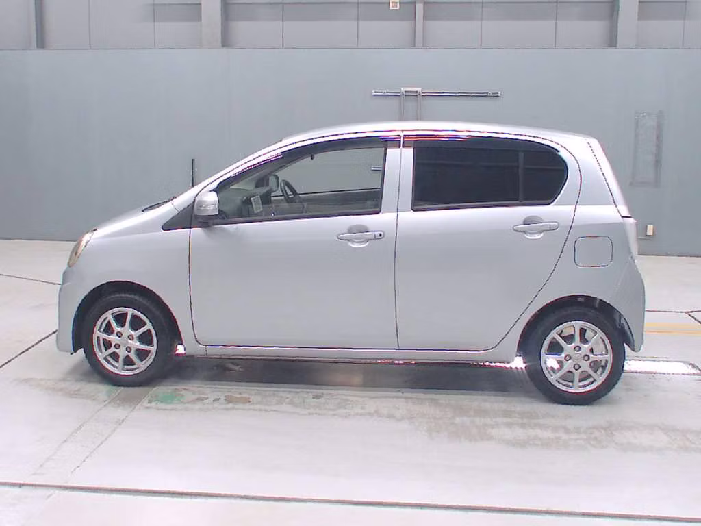 TOYOTA PIXIS EPOCH