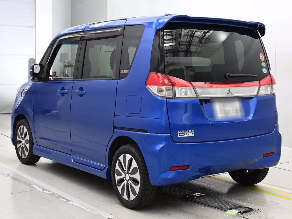 MITSUBISHI DELICA D:2