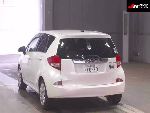 SUBARU TREZIA