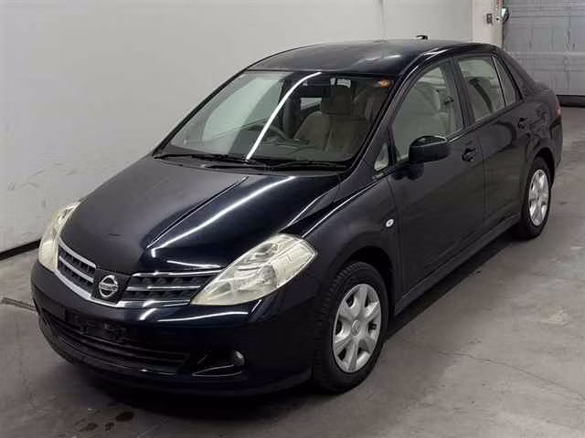 NISSAN TIIDA LATIO