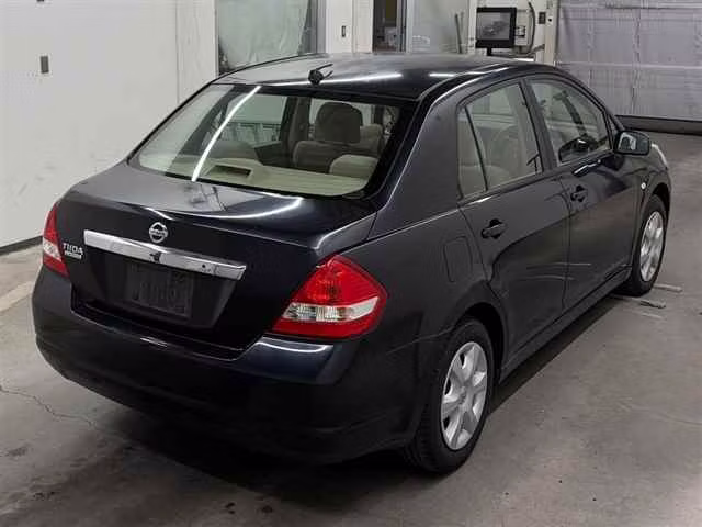 NISSAN TIIDA LATIO
