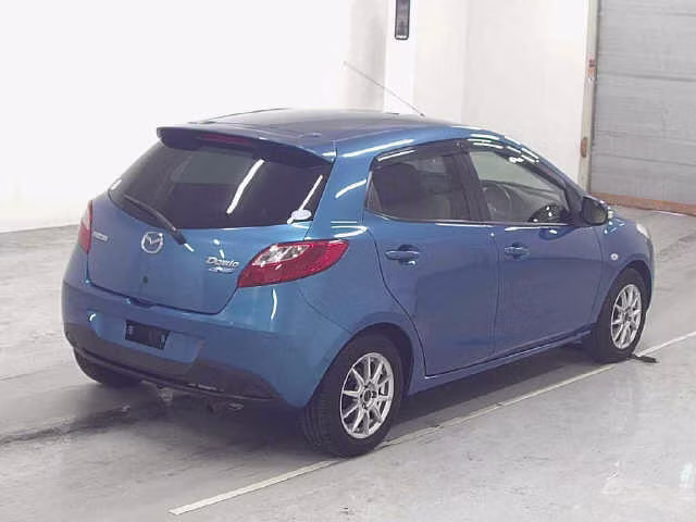 MAZDA DEMIO