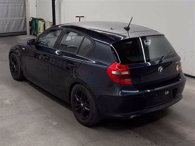 BMW 1-SERIES