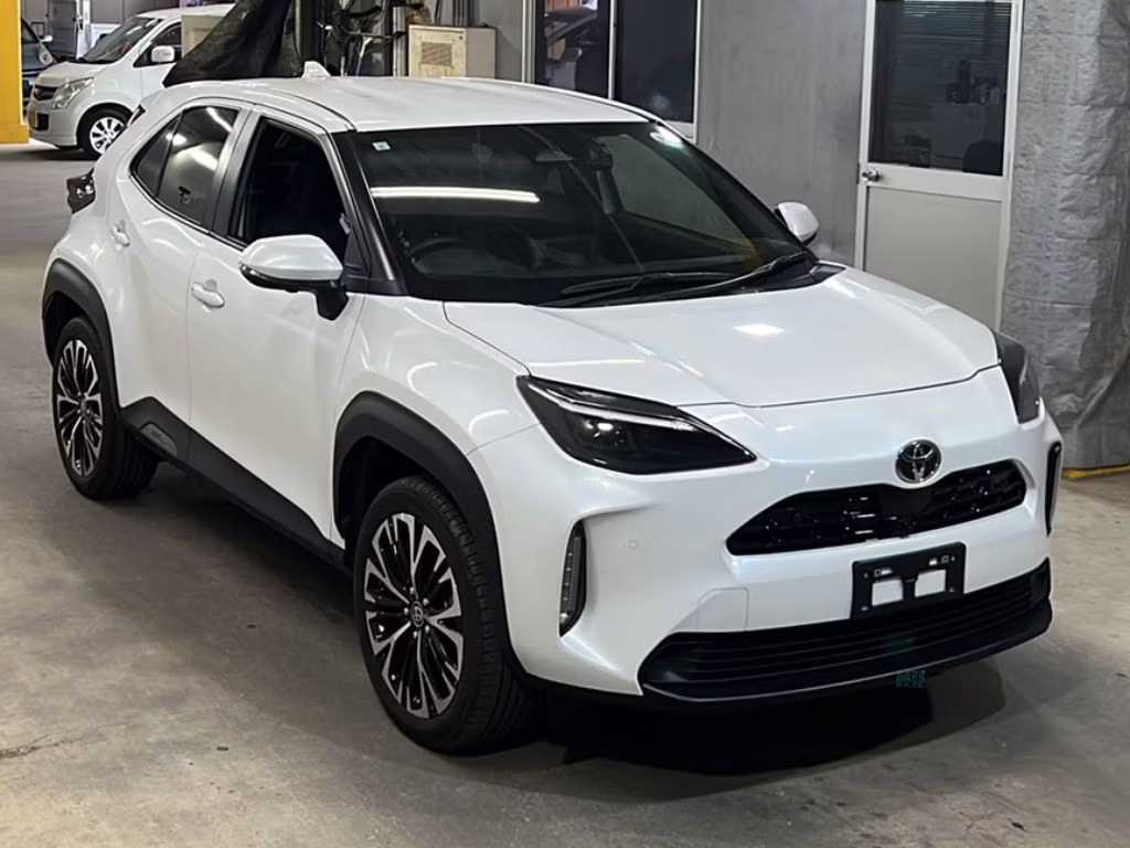 TOYOTA YARIS CROSS