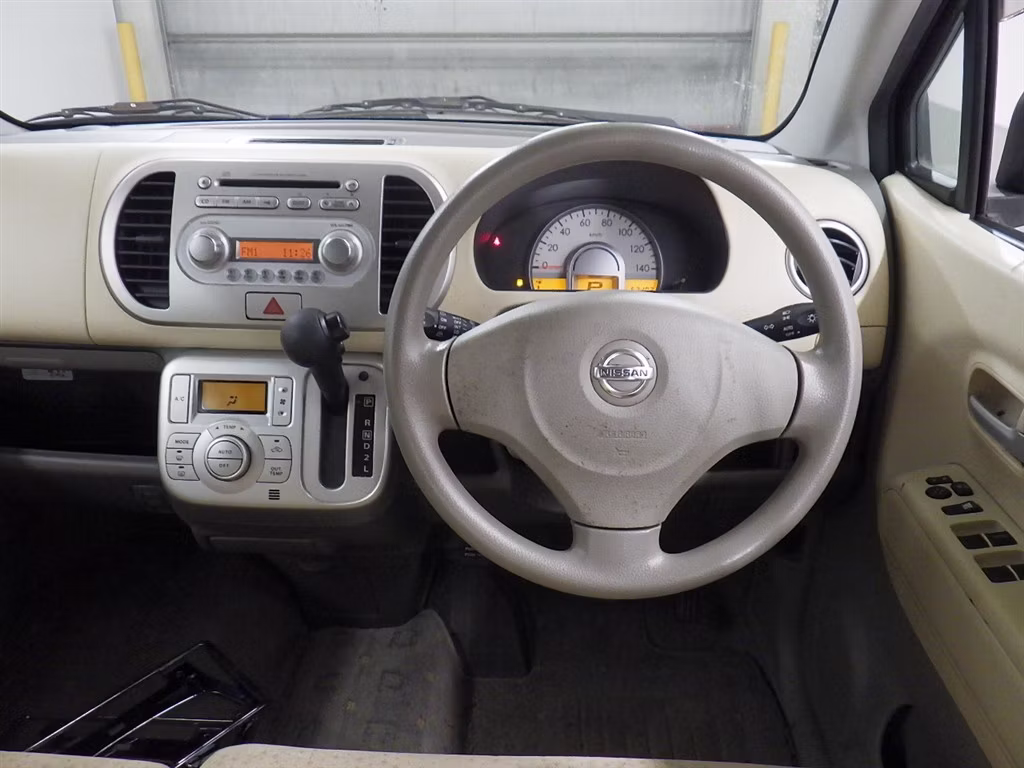 NISSAN MOCO