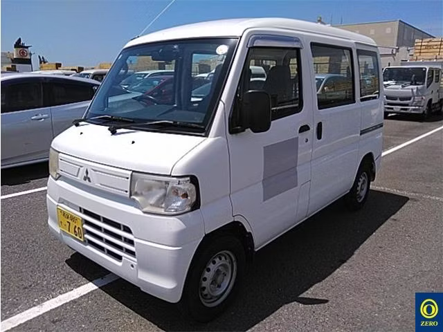 MITSUBISHI MINICAB