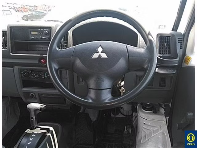 MITSUBISHI MINICAB