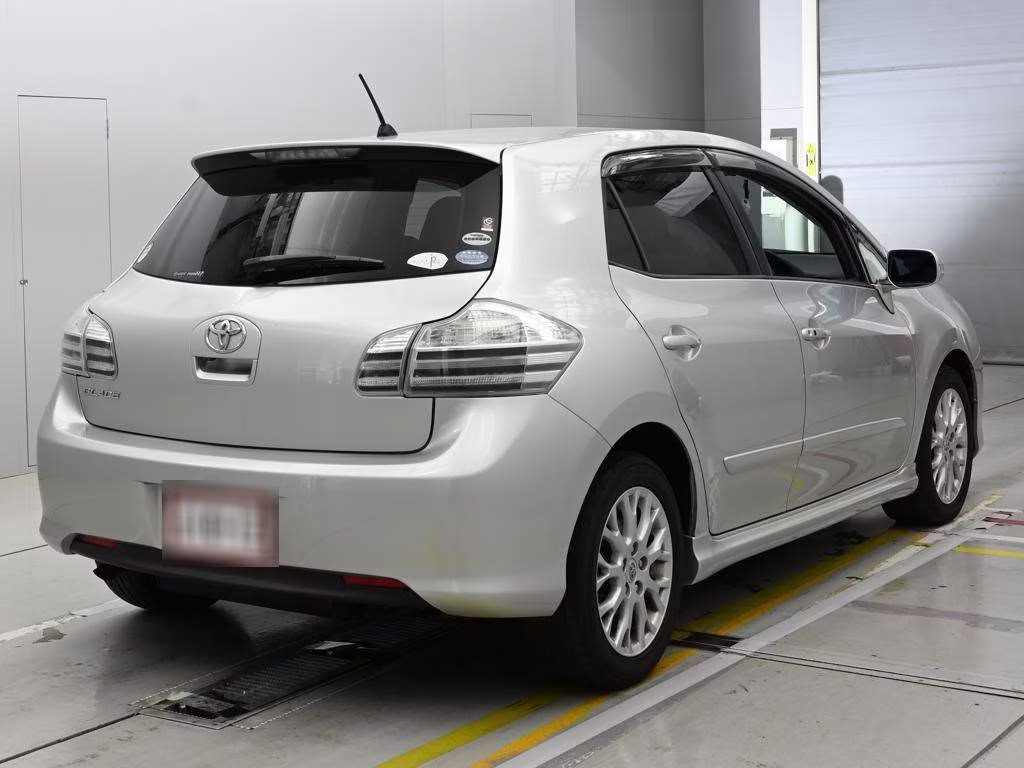 TOYOTA BLADE