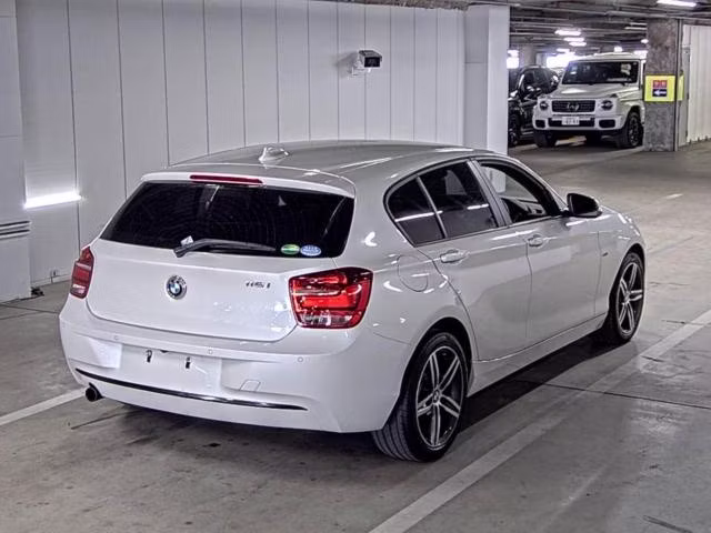 BMW 1-SERIES