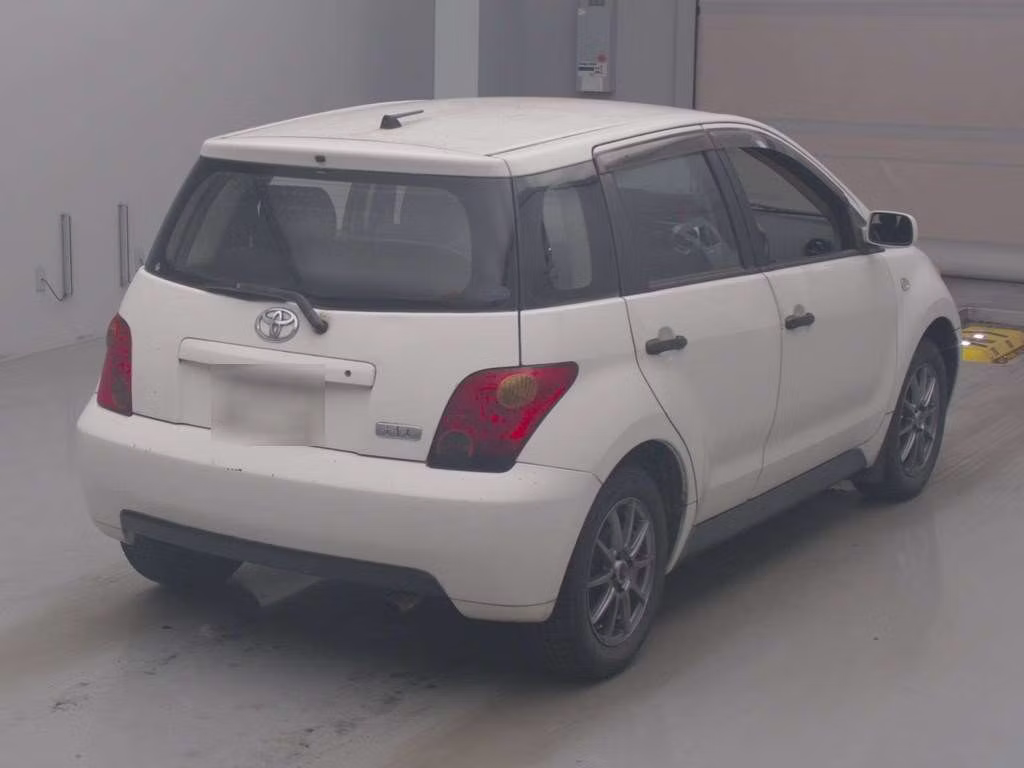 TOYOTA IST