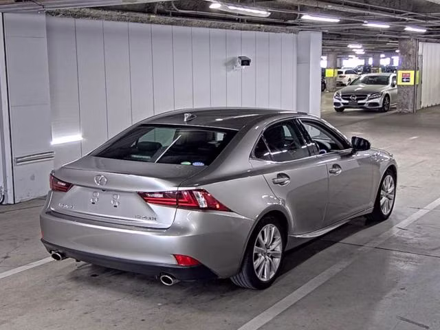 LEXUS IS300