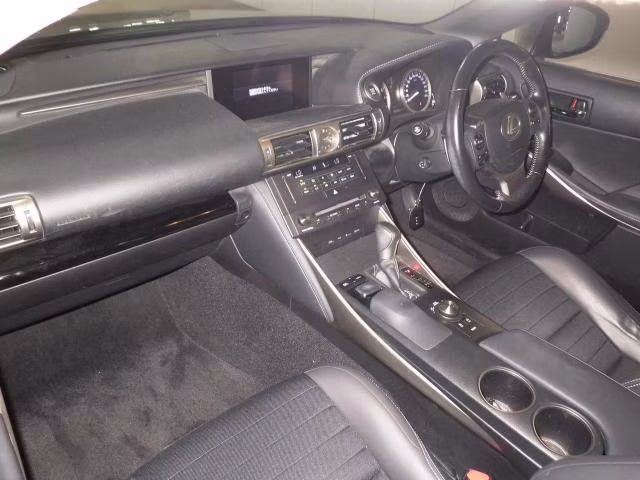 LEXUS IS300