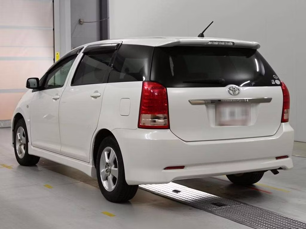 TOYOTA WISH