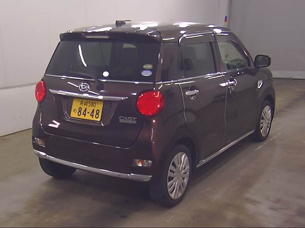 DAIHATSU CAST