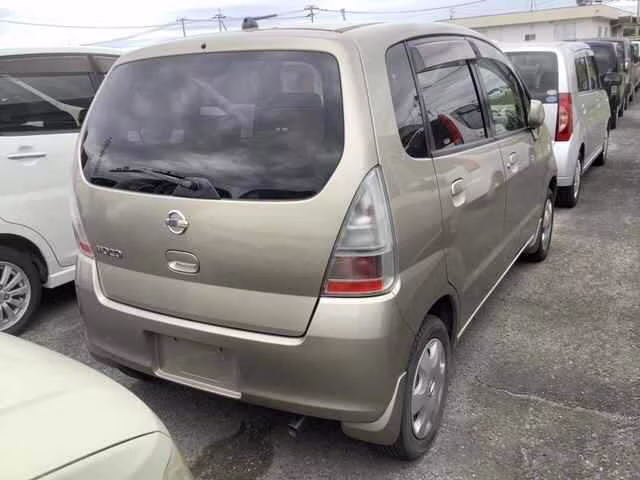 NISSAN MOCO
