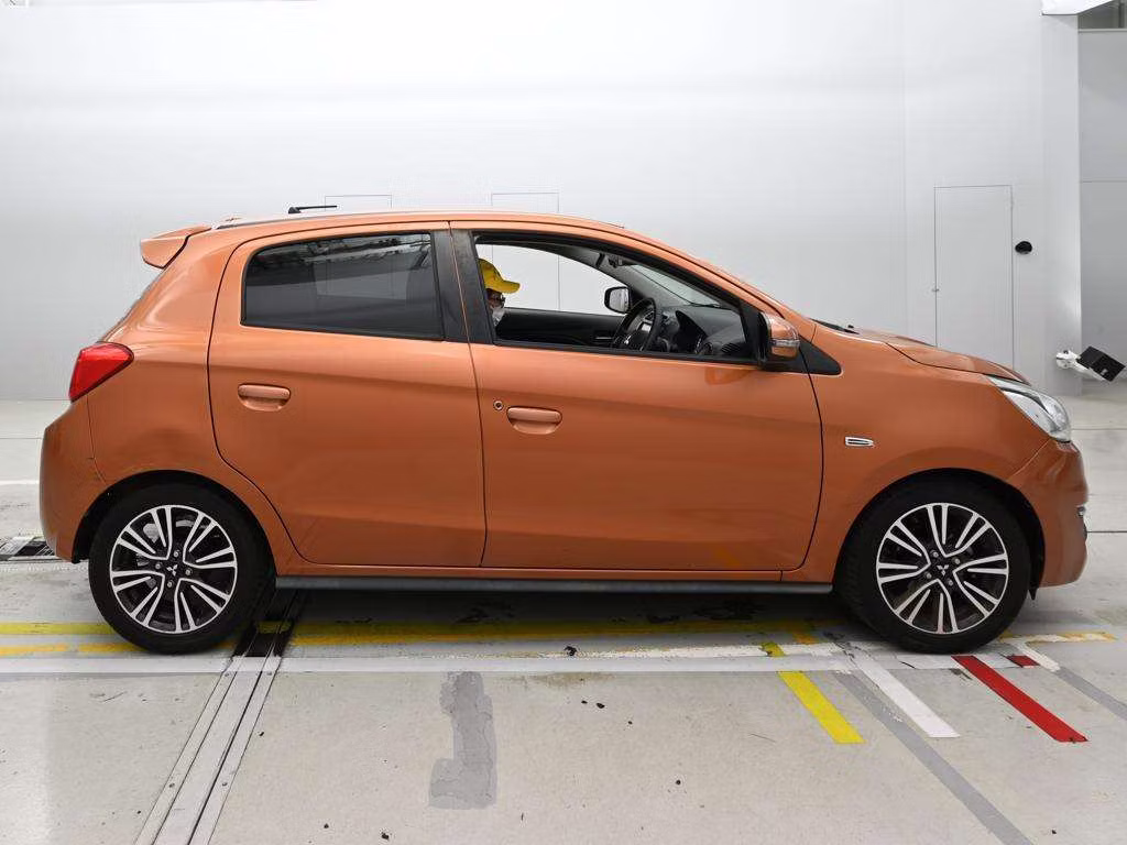 MITSUBISHI MIRAGE