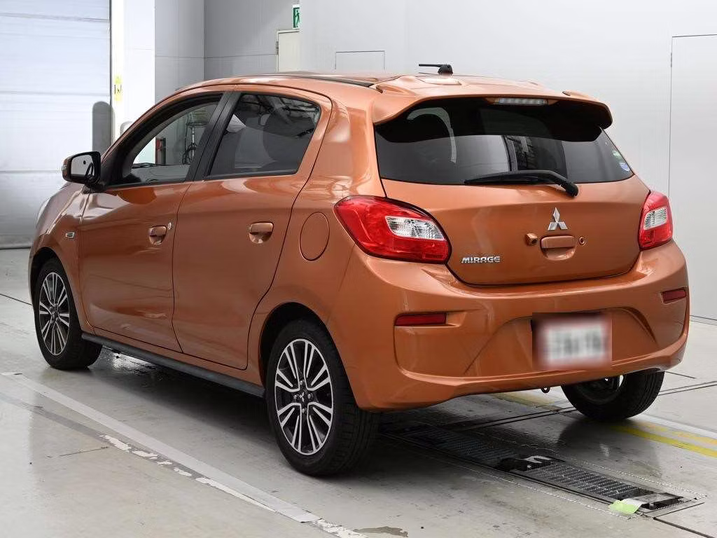 MITSUBISHI MIRAGE