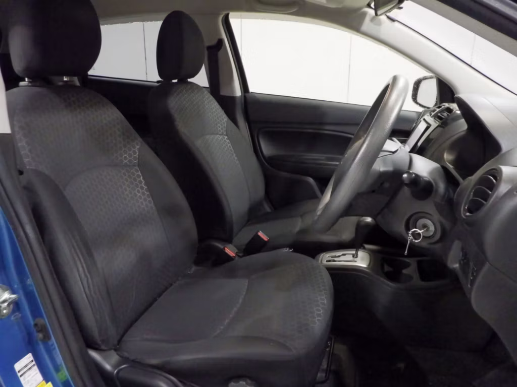 MITSUBISHI MIRAGE