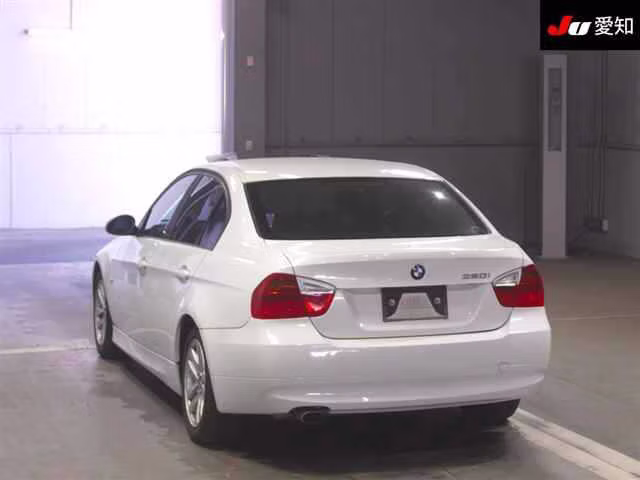 BMW 3-SERIES