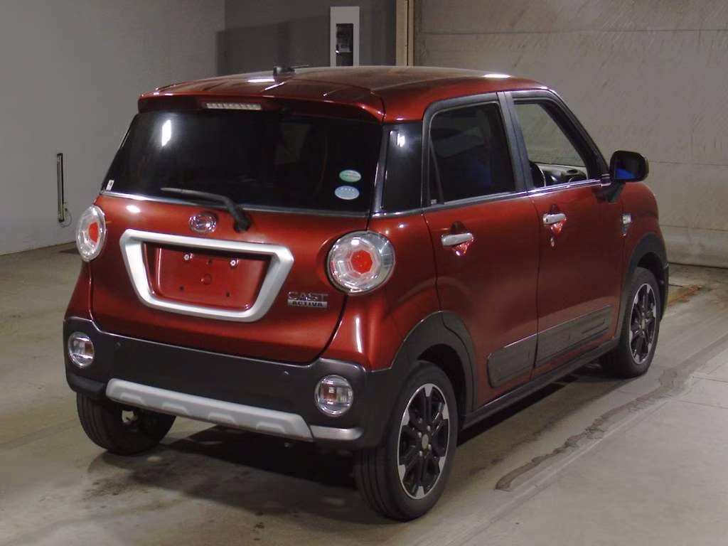 DAIHATSU CAST