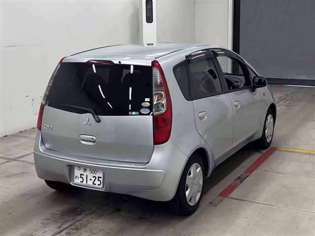 MITSUBISHI COLT