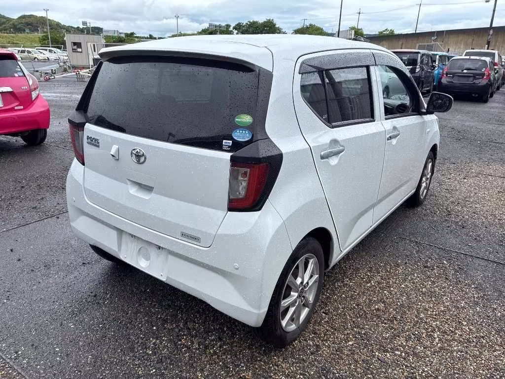TOYOTA PIXIS EPOCH