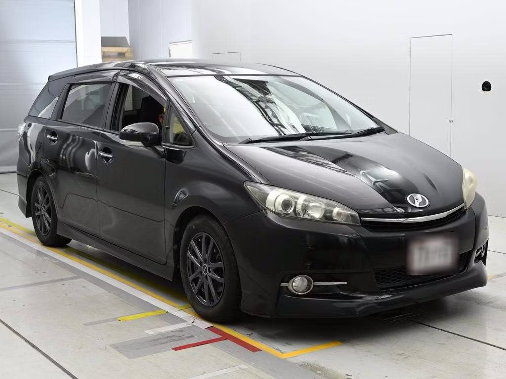 TOYOTA WISH