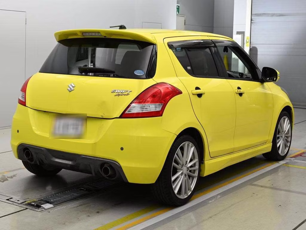 SUZUKI SWIFT
