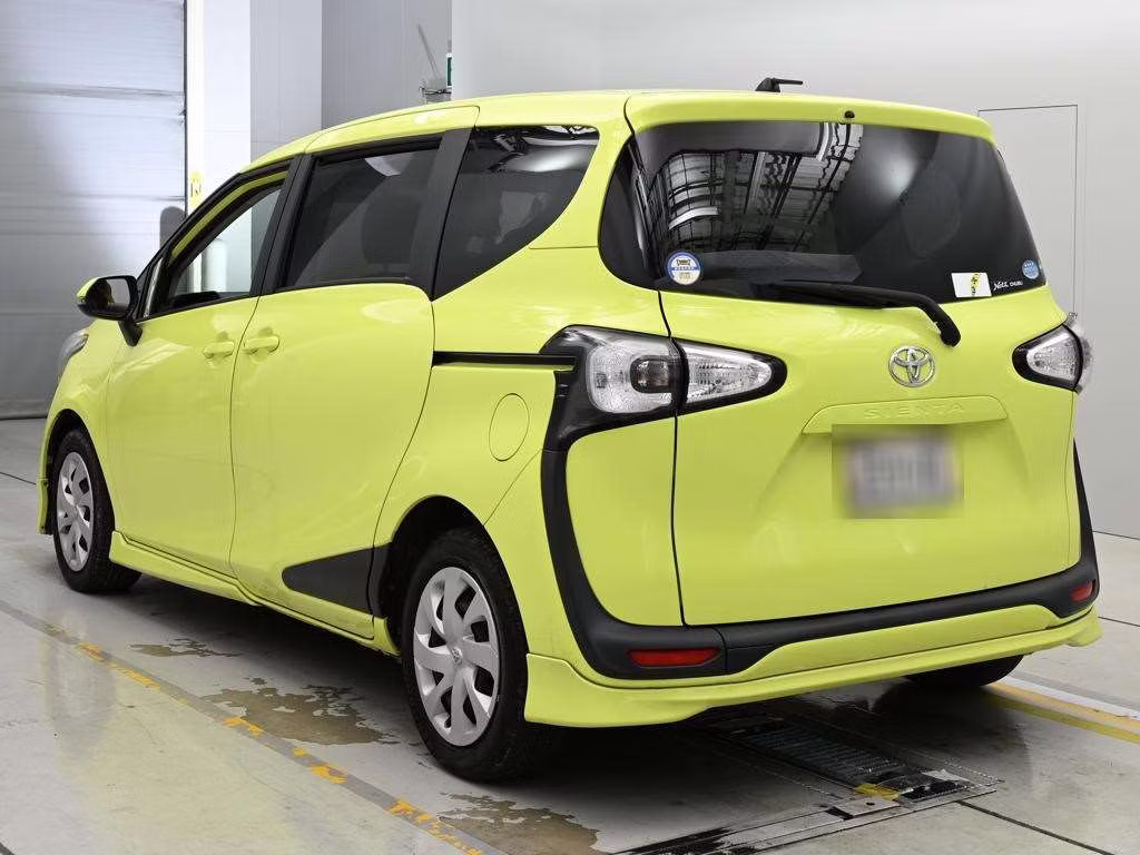 TOYOTA SIENTA