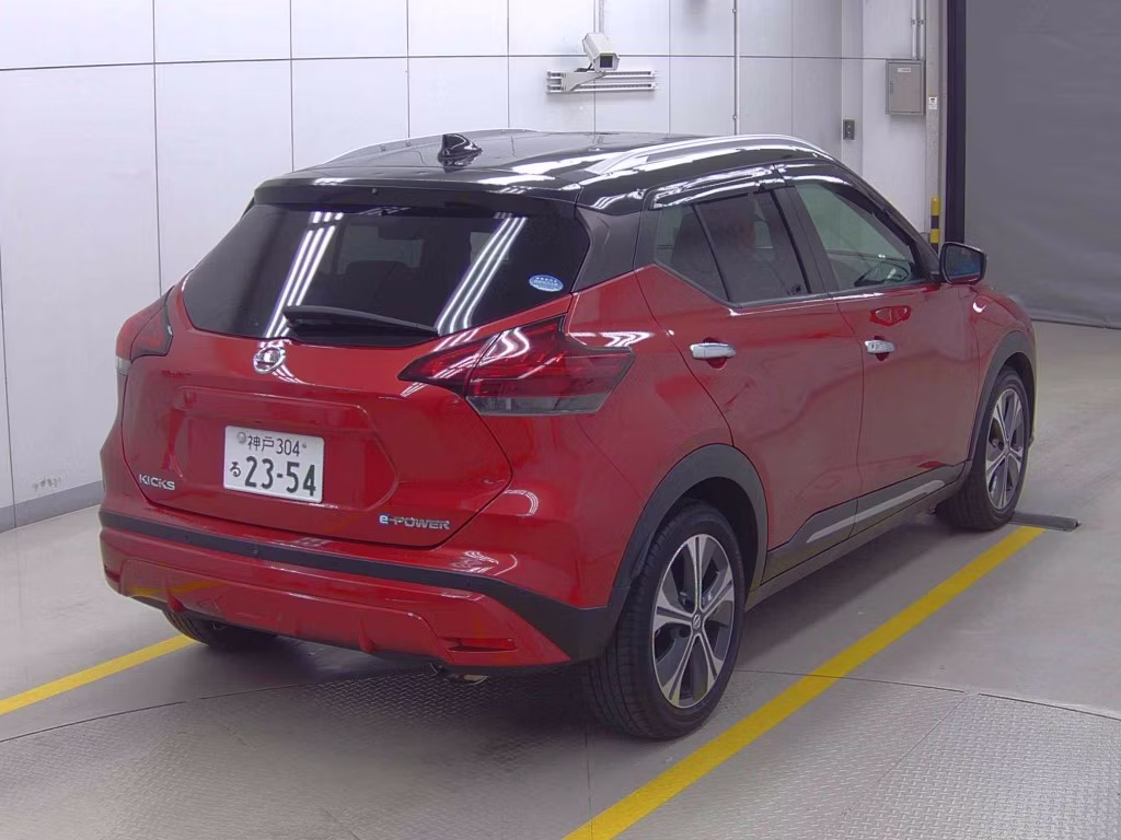 NISSAN KICKS