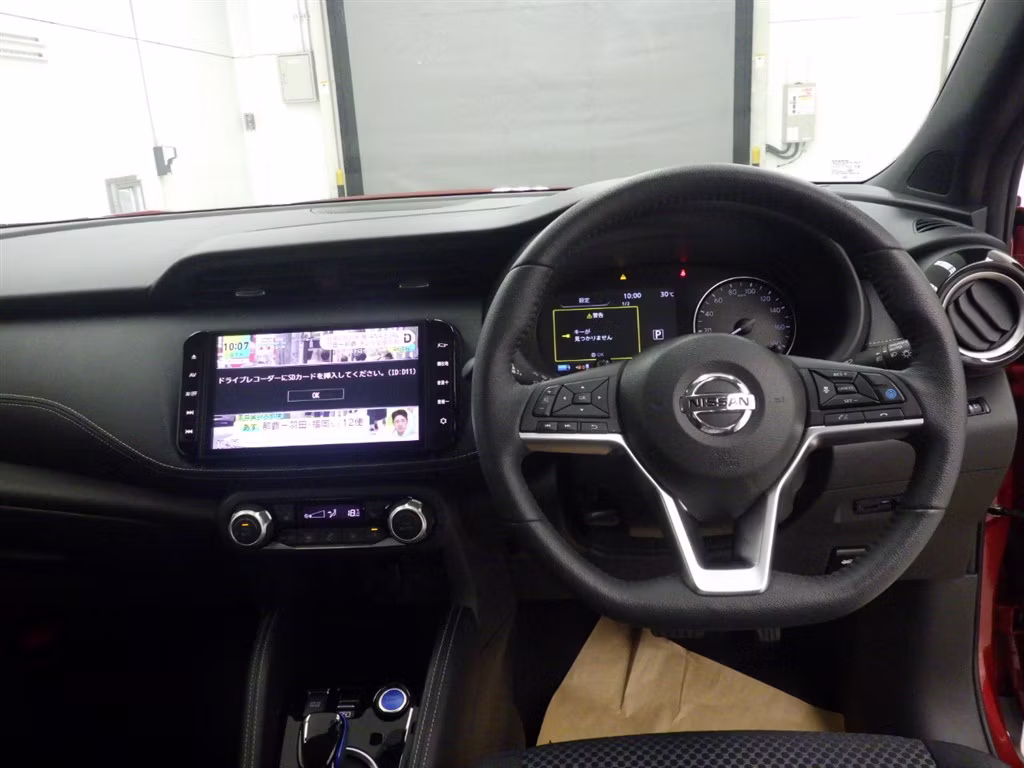 NISSAN KICKS