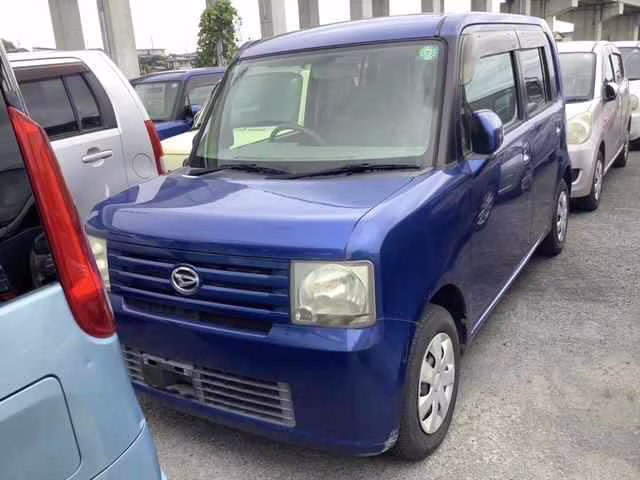 DAIHATSU MOVE CONTE