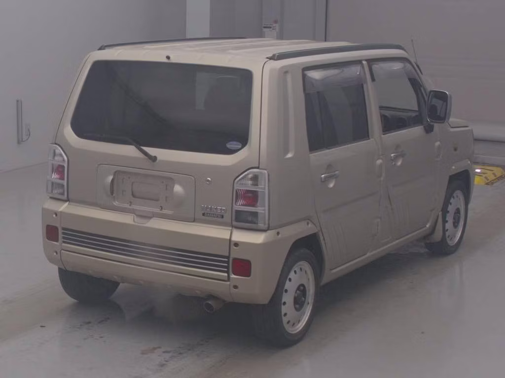 DAIHATSU NAKED