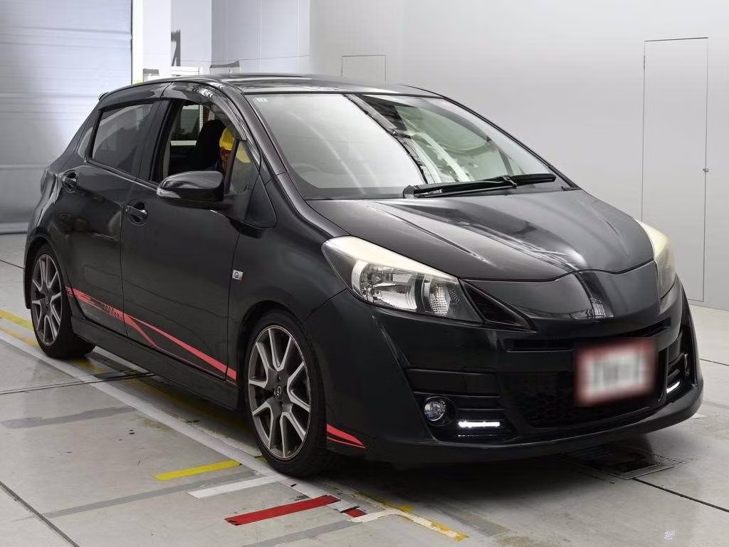 TOYOTA VITZ