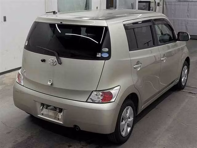 TOYOTA BB