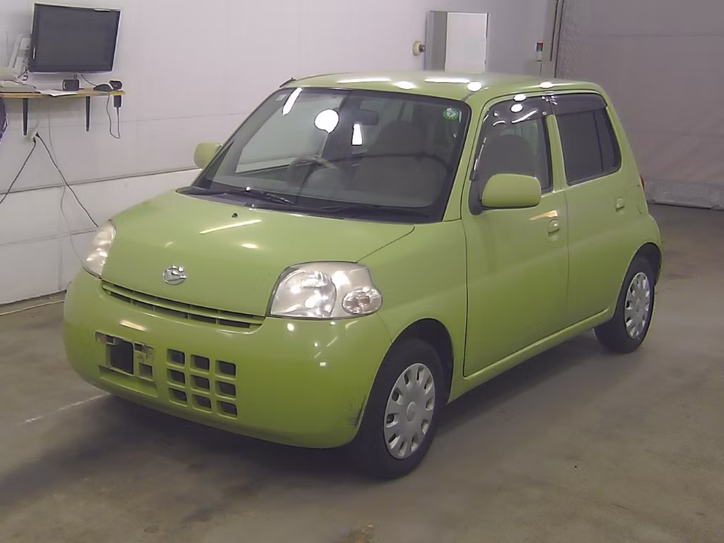 DAIHATSU ESSE