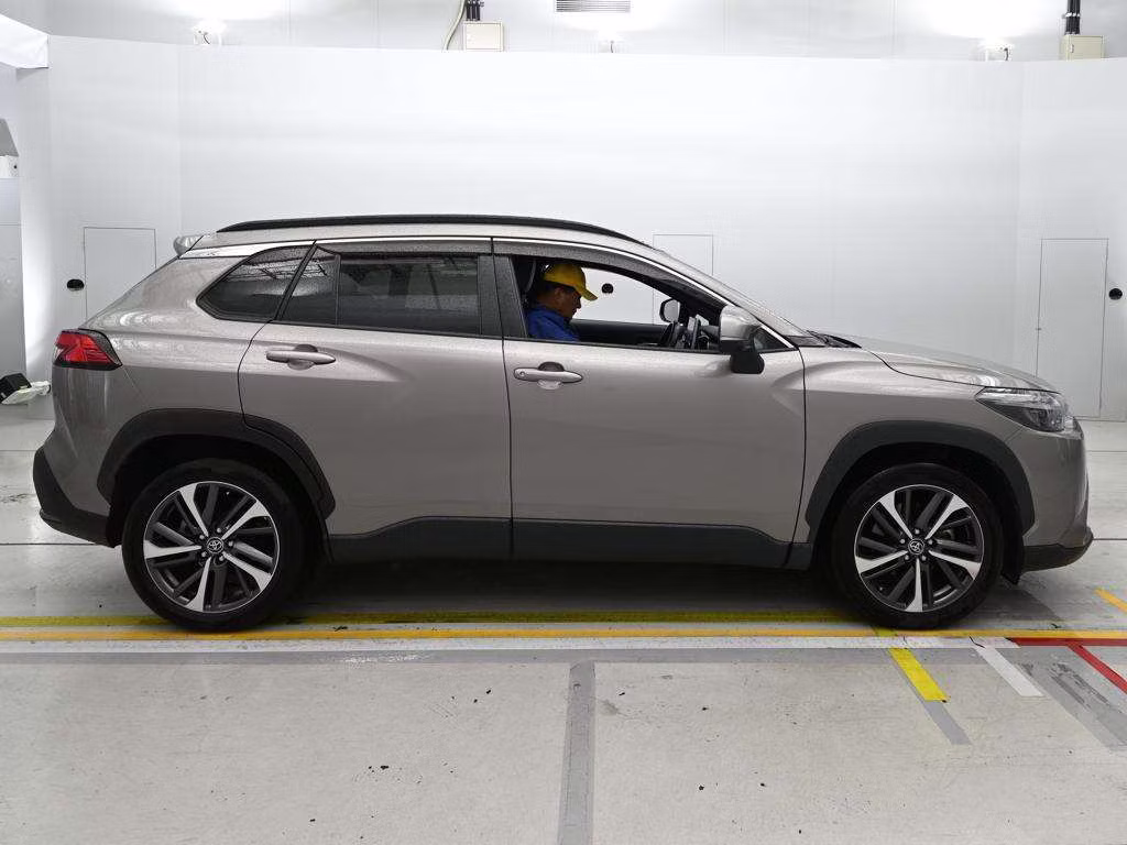 TOYOTA COROLLA CROSS