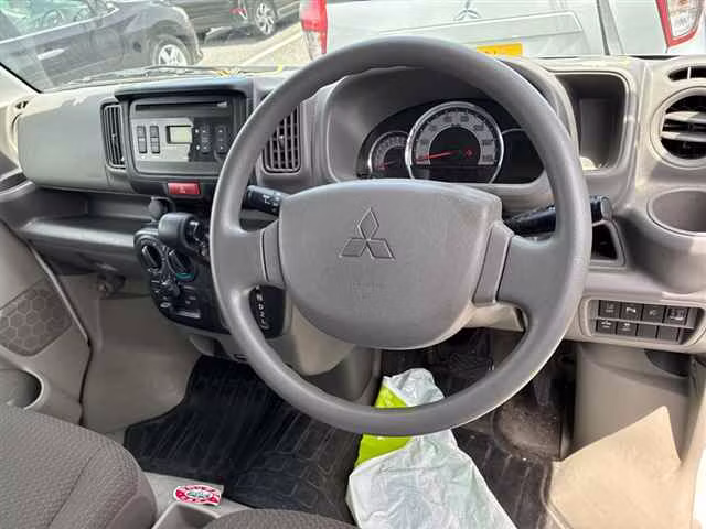 MITSUBISHI MINICAB